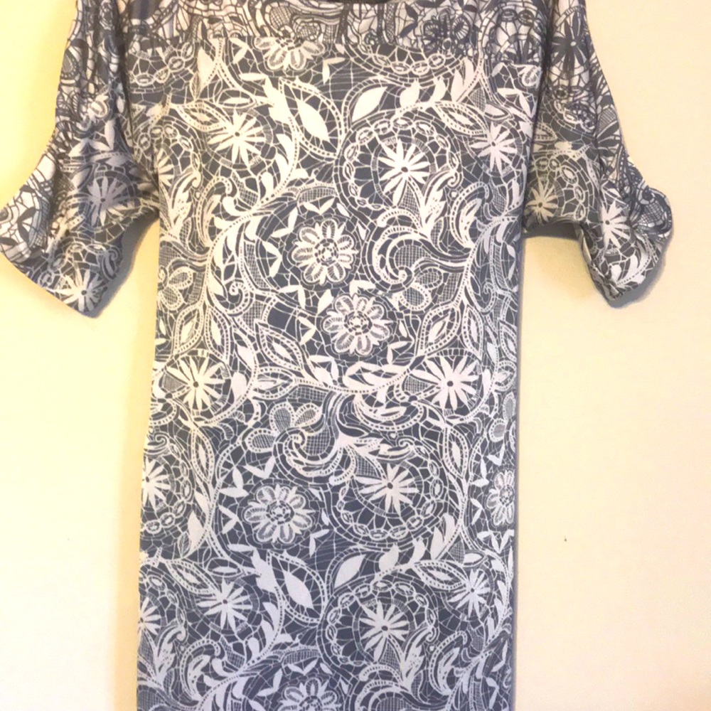Banana Republic Gray and White dress, S-M